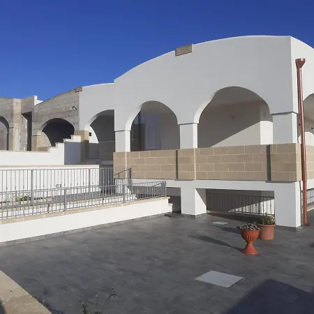 Vistamare2: Beachfront Retreat With Bbq And Exclusive Parking * Torre Pali
